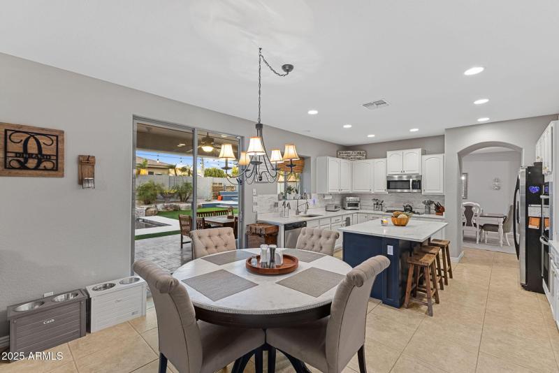 15-web-or-mls-11 - Kitchen Breakfast Din