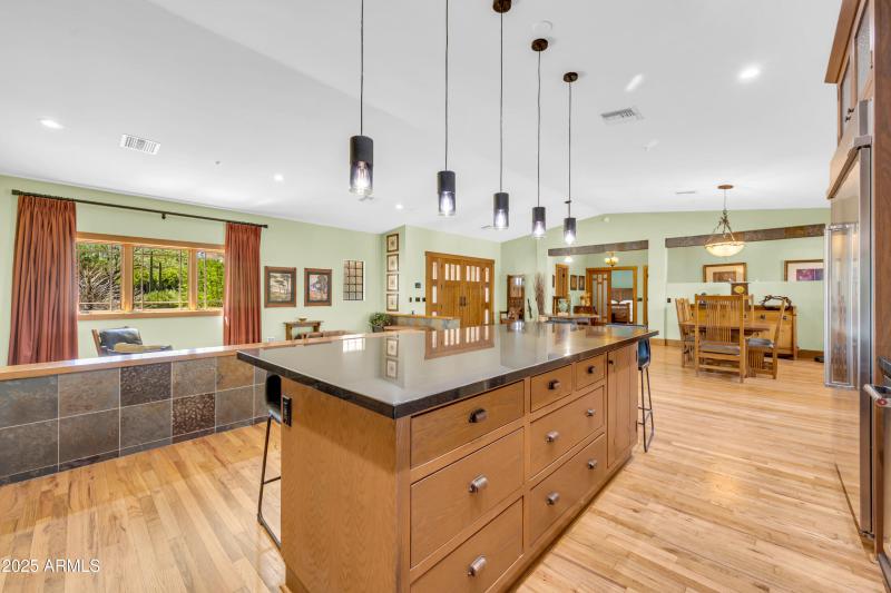 5926 E Vernon Ave-34