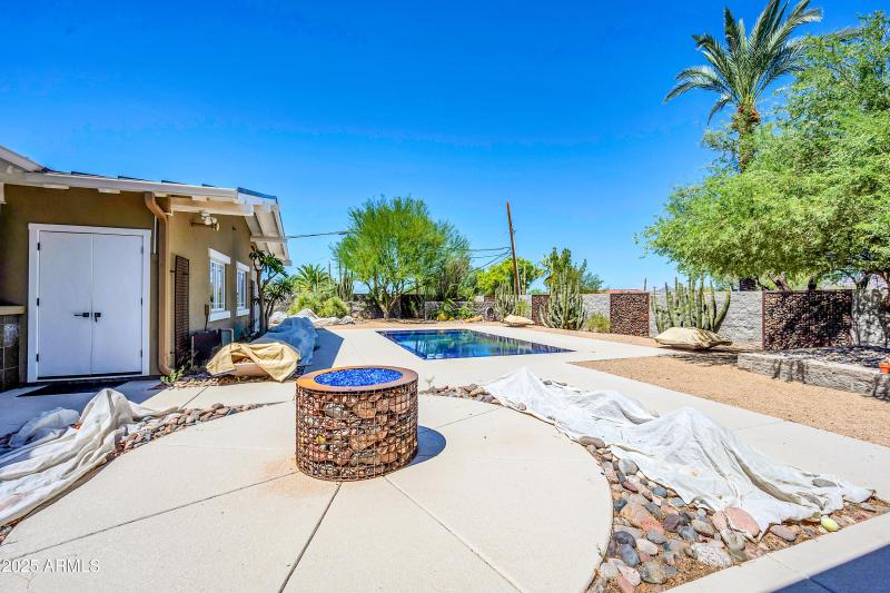 5926 E Vernon Ave-43