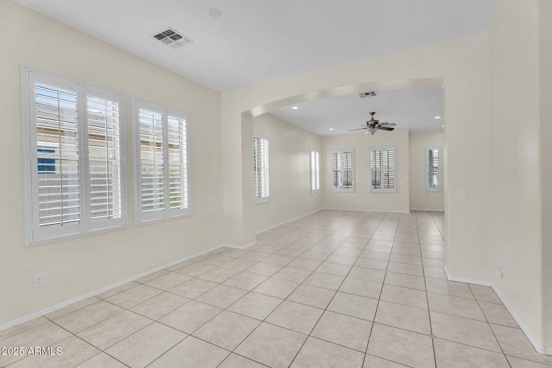 5-web-or-mls-39th Way-6