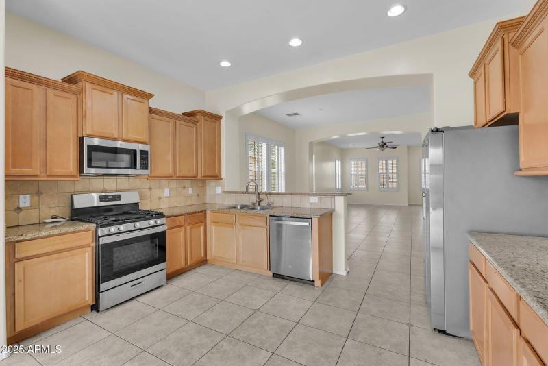 8-web-or-mls-39th Way-9