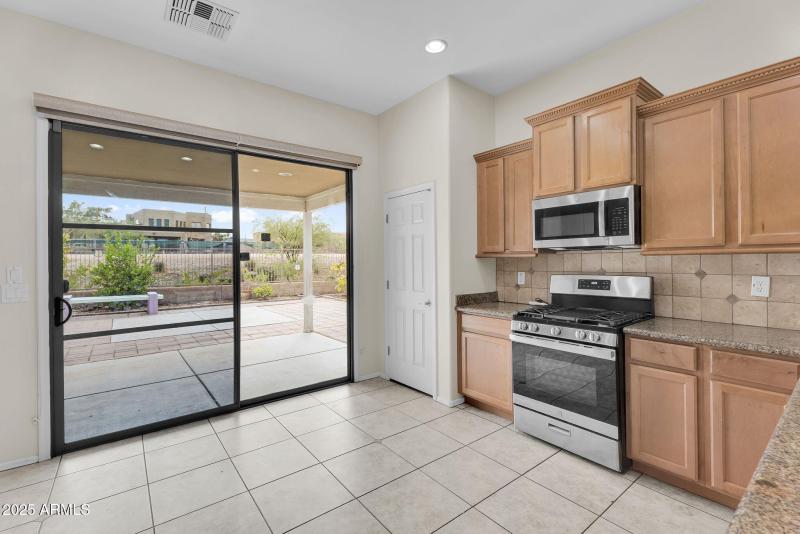 11-web-or-mls-39th Way-11