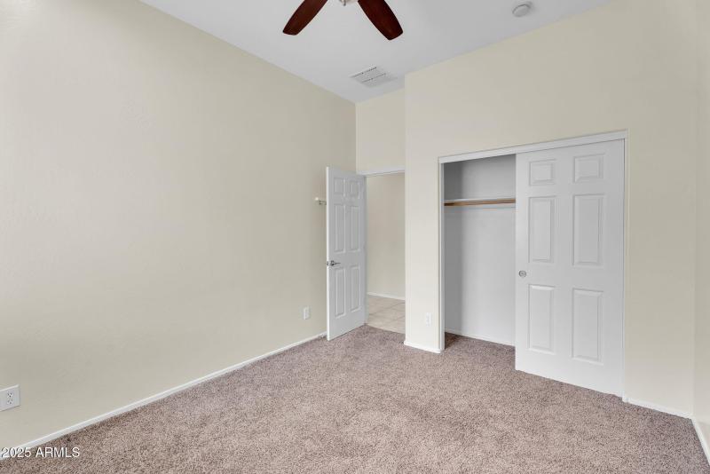 24-web-or-mls-39th Way-16