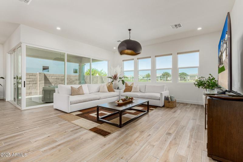 8 - Crawfordsville 17360