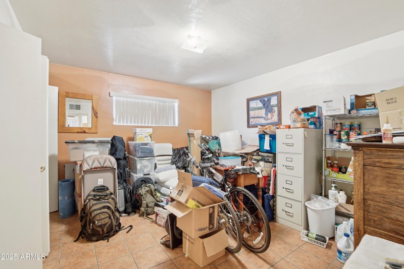 18-print-N 8th St-S0908-018