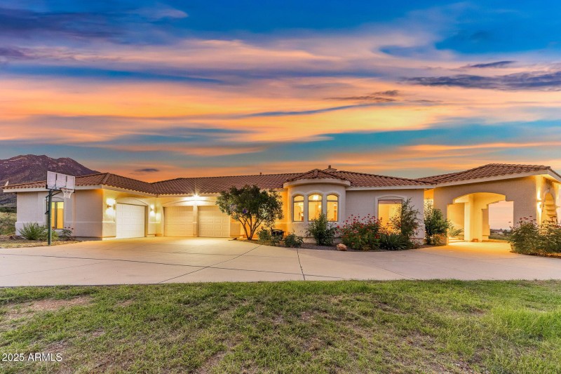 8-web-or-mls-9566 S Swiss Ct-9