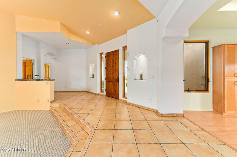 16-web-or-mls-9566 S Swiss Ct-17