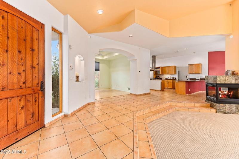 17-web-or-mls-9566 S Swiss Ct-18