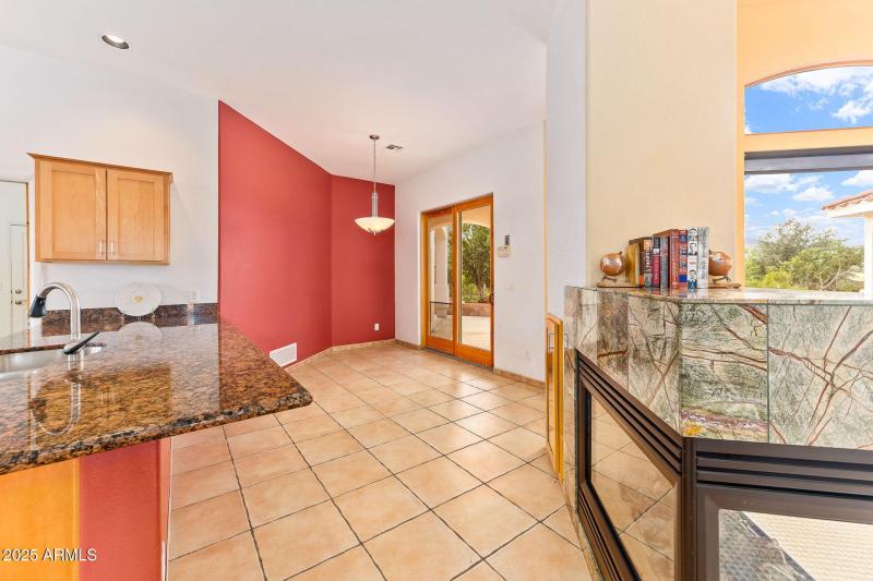 25-web-or-mls-9566 S Swiss Ct-26