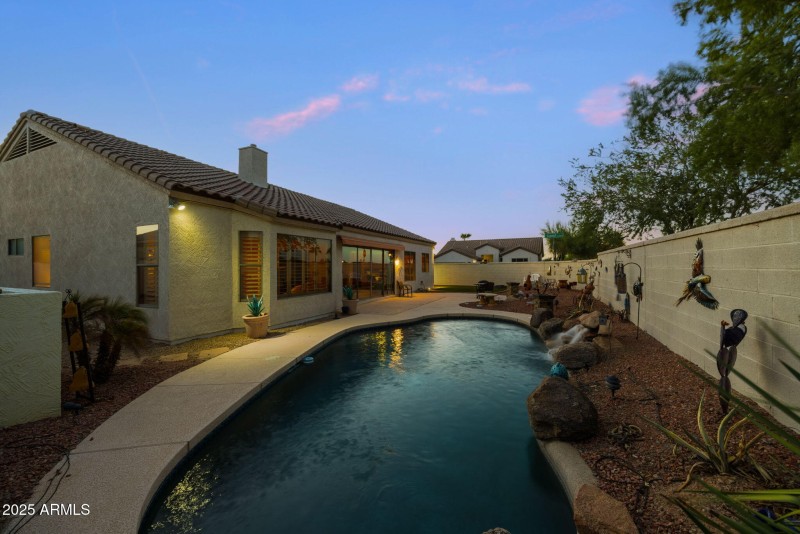 45-web-or-mls-17607-w-eagle-dr