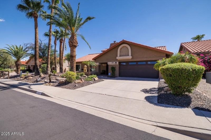 10573_E_Bella_Vista_Dr_03