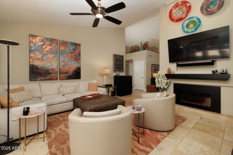 10573_E_Bella_Vista_Dr_11