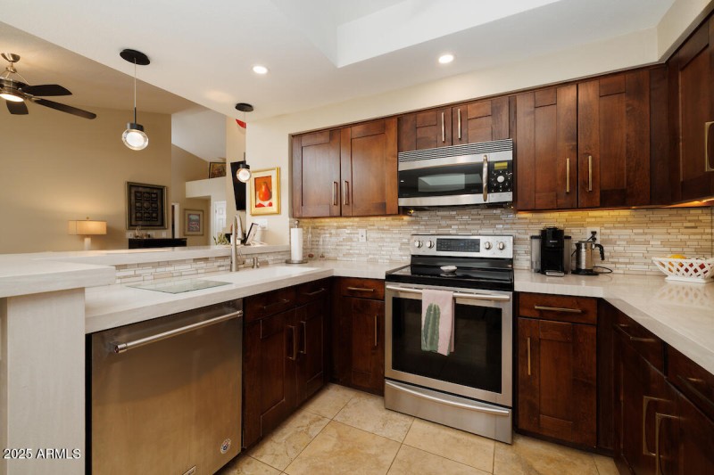 10573_E_Bella_Vista_Dr_14