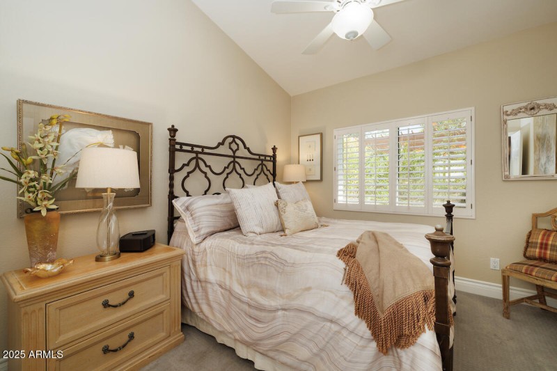 10573_E_Bella_Vista_Dr_16