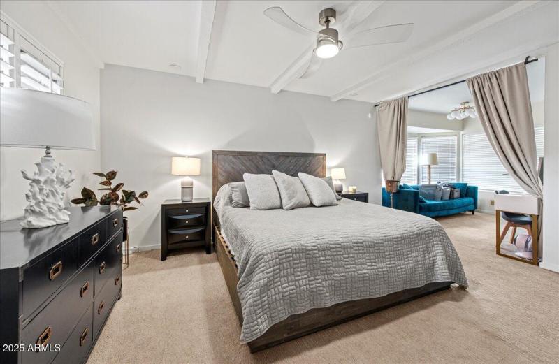 24-4721 E Calle Redonda 24