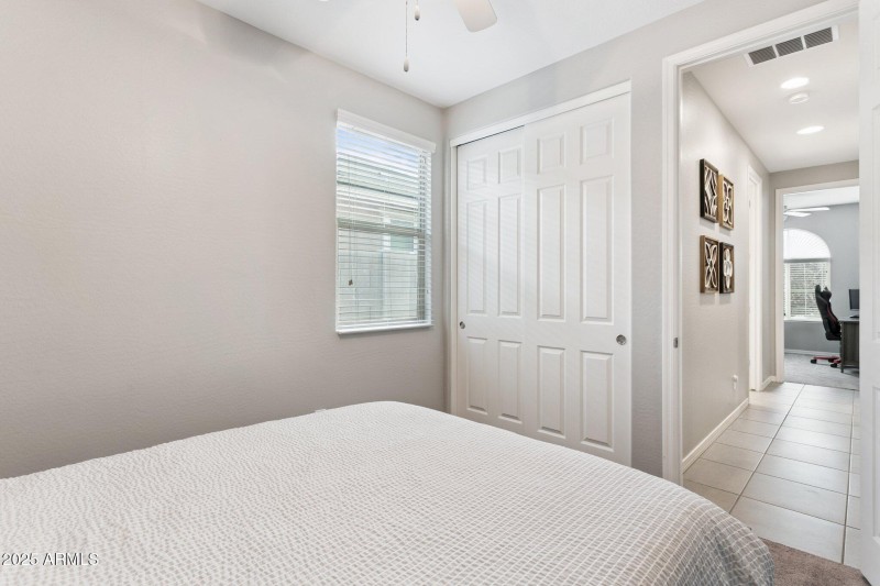 22-web-or-mls-19081-n-jameson-dr