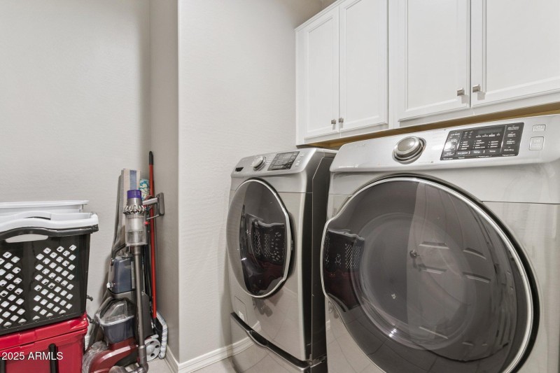 26-web-or-mls-19081-n-jameson-dr