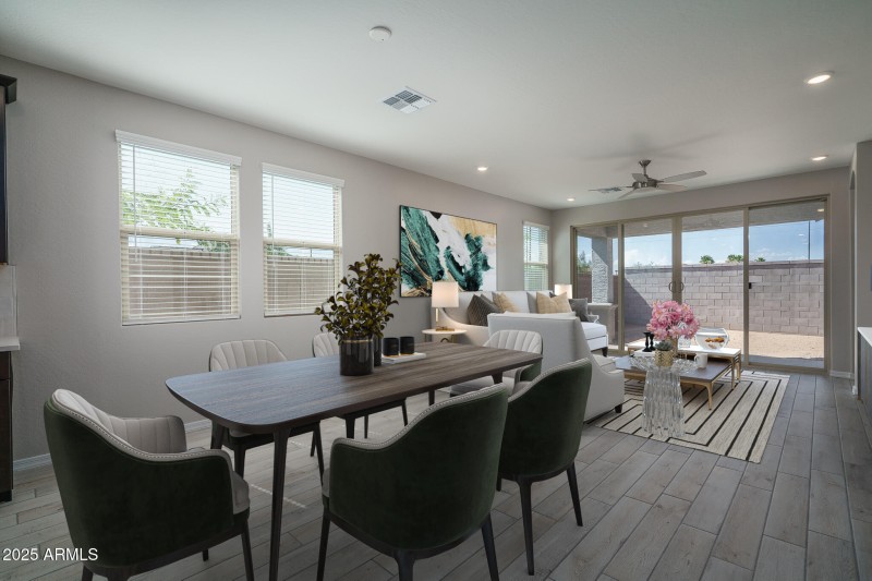 5VS) DINING TO GREAT ROOM