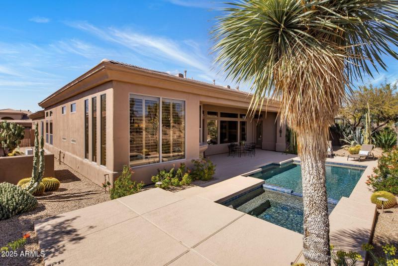 8-web-or-mls-D46A7466 copy