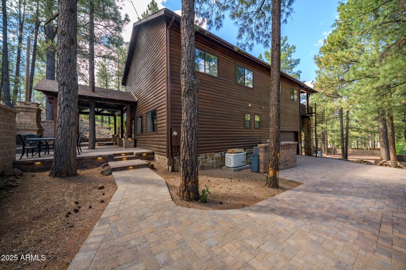 17385 Mountain Side Pl (18 of 49)