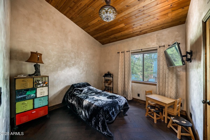 17385 Mountain Side Pl (34 of 49)