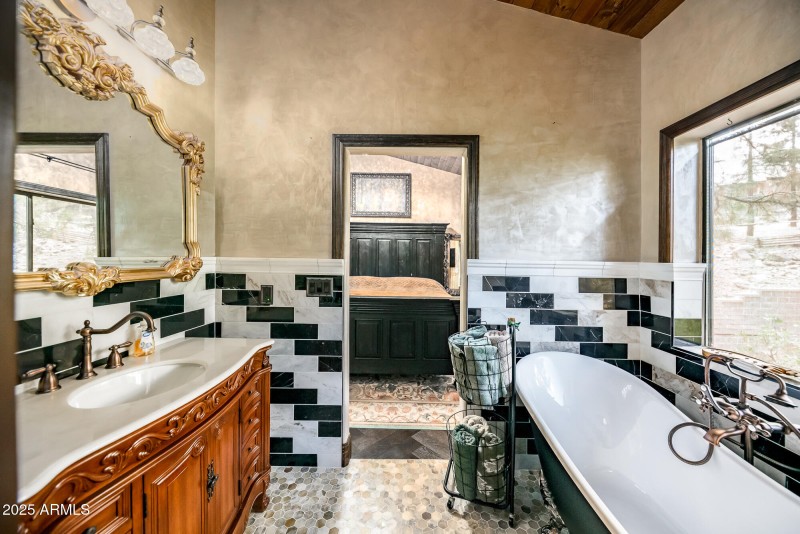 17385 Mountain Side Pl (40 of 49)