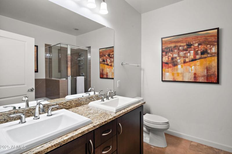 Primary Bathroom w/ Dual Sinks