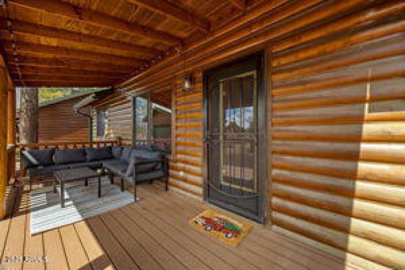 thumbnail-019958ae-5ba4-73ed-b57f-1af93e