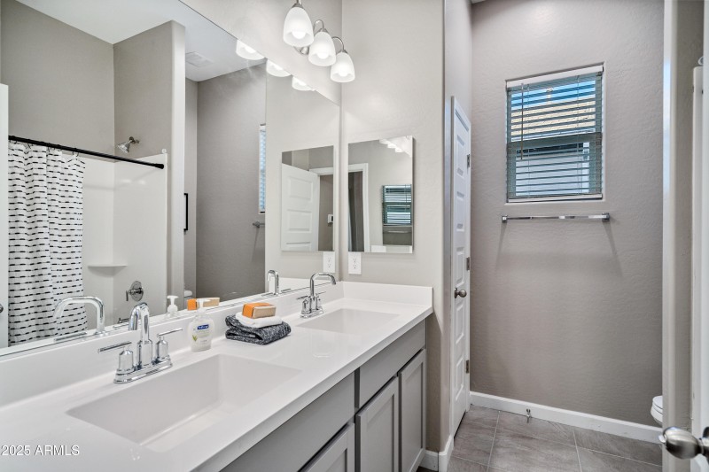 Dove_3734_Lakes at Red_Maricopa_AZ_DRH_5