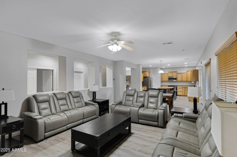 2732 N Monticello Dr-10