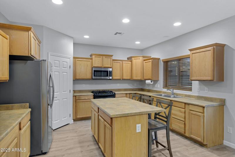 2732 N Monticello Dr-14