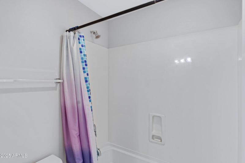 2732 N Monticello Dr-36