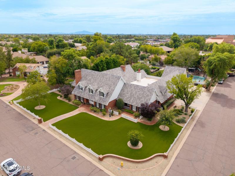 Cul De Sac & Corner Lot