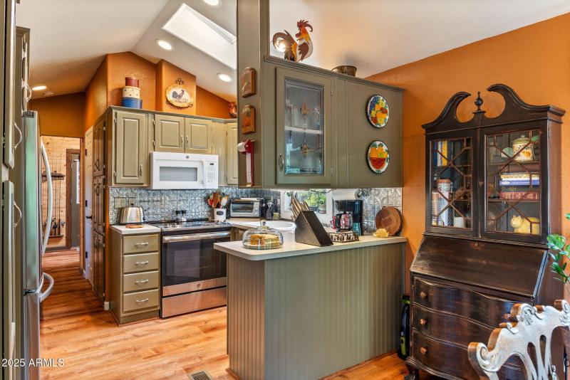 2274WaterNHoleRd-HeberOvergaard-AZ-12