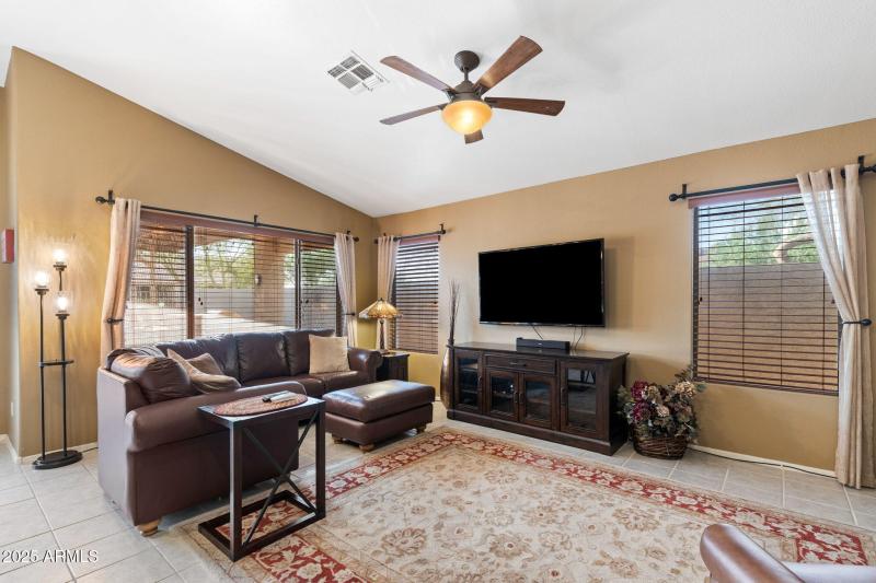 005__4670 S Jalapa Ln