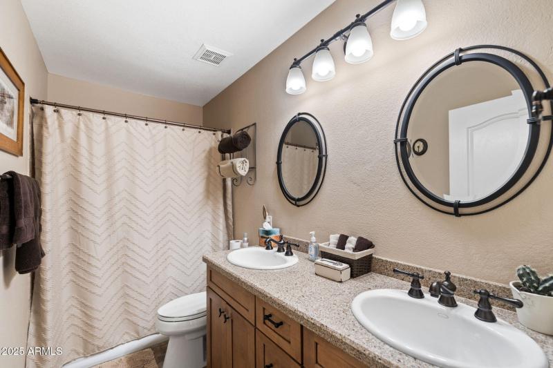 024__4670 S Jalapa Ln