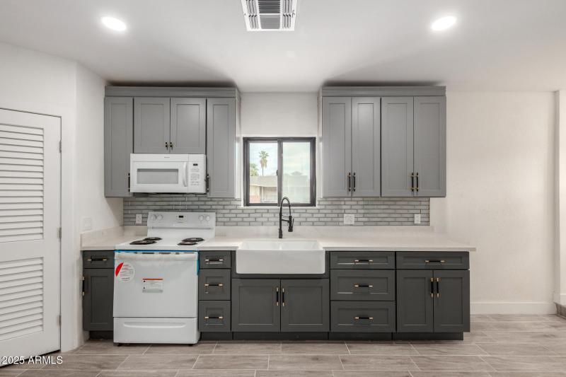 Guest house/ ADU Kitchen