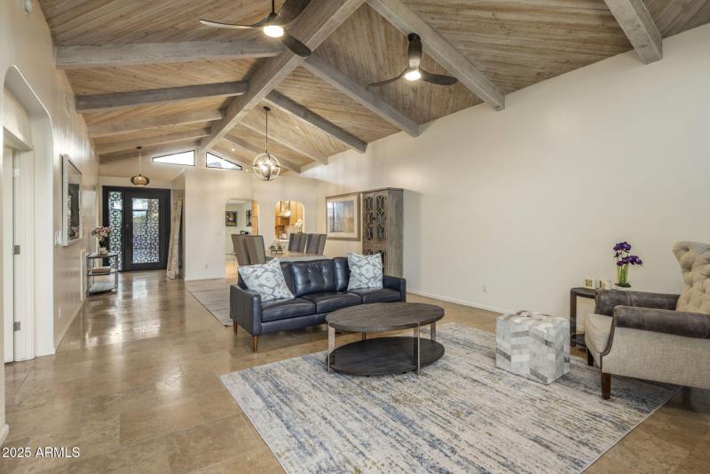 Amazing Living Space!