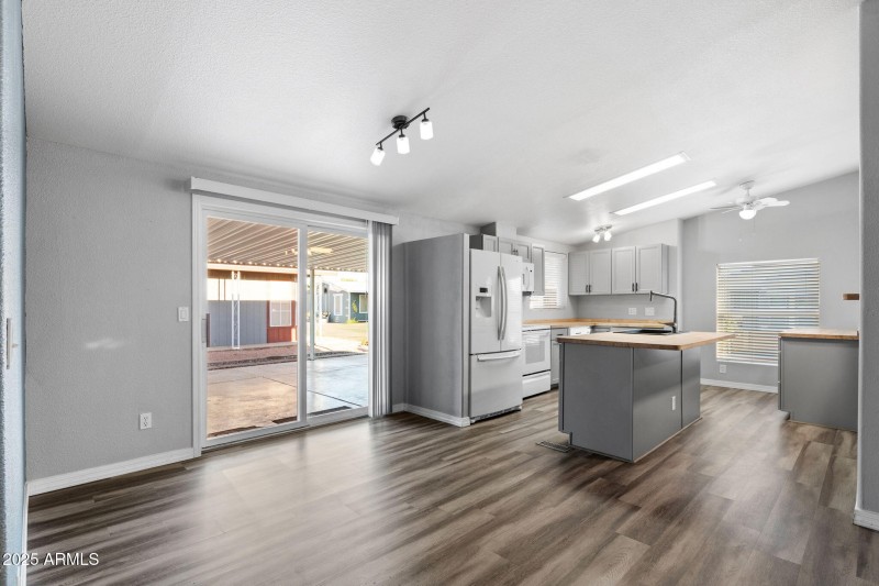 006__2400 E Baseline Ave Unit 144