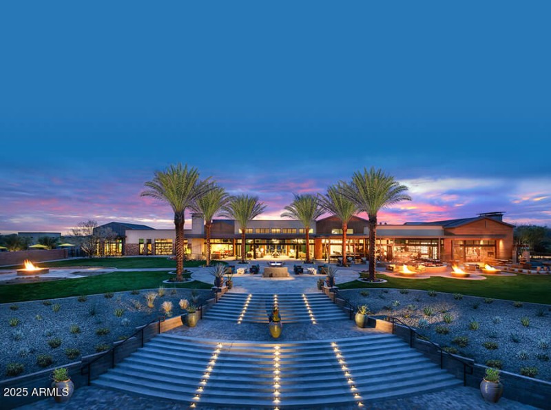 tvr-photo-gallery-night