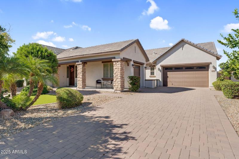 5-web-or-mls-1150 E Via Sicilia-1