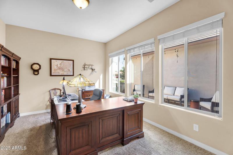 18-web-or-mls-1150 E Via Sicilia-28