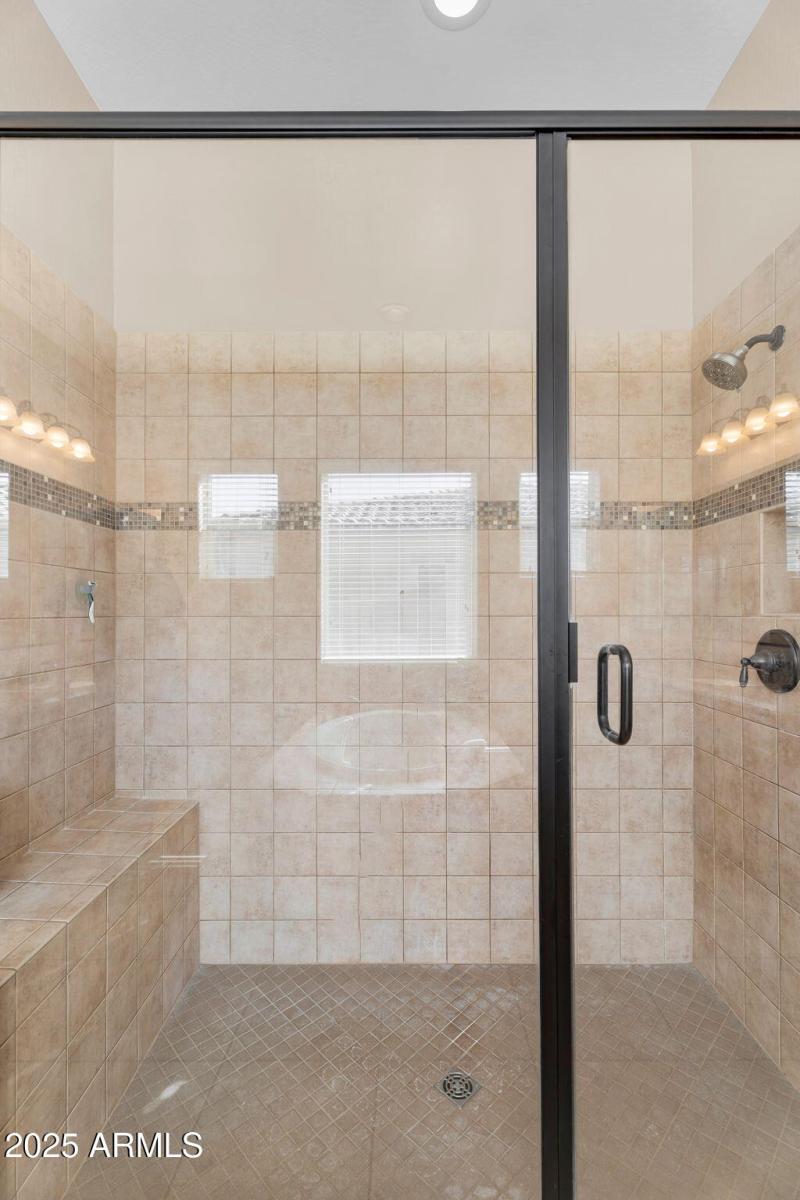 27-web-or-mls-1150 E Via Sicilia-22