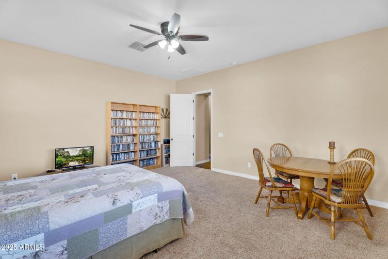 32-web-or-mls-1150 E Via Sicilia-26