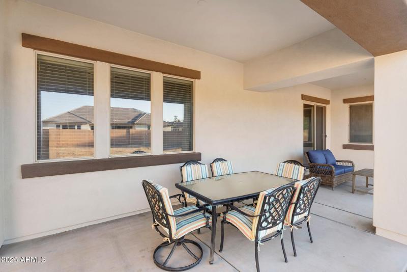 50-web-or-mls-1150 E Via Sicilia-42