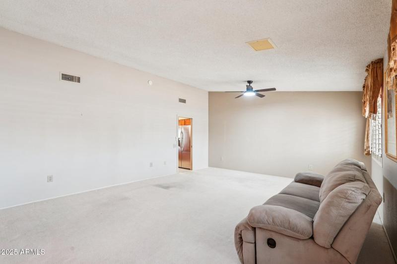 13-web-or-mls-W Crystal Lake Dr-S2909-01