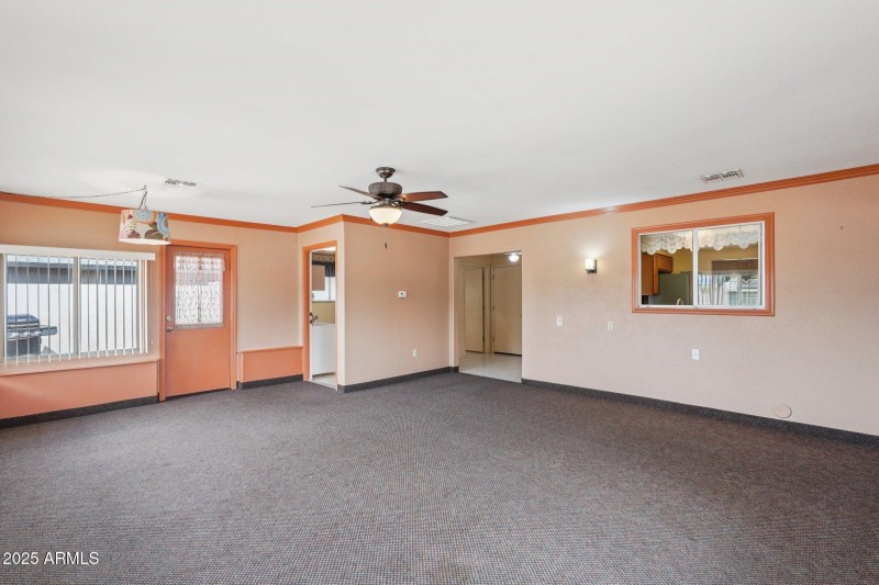 26-web-or-mls-W Crystal Lake Dr-S2909-02