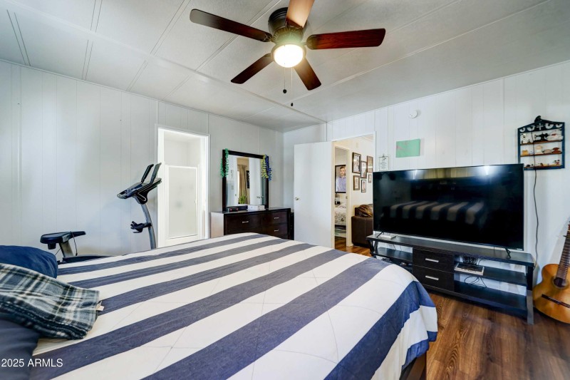 10960 N 67th Ave, 235-18