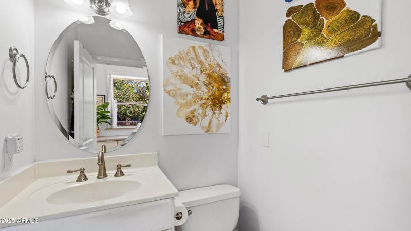 303 W Juniper Ave-60