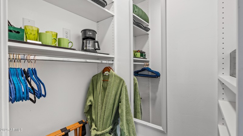 303 W Juniper Ave-72